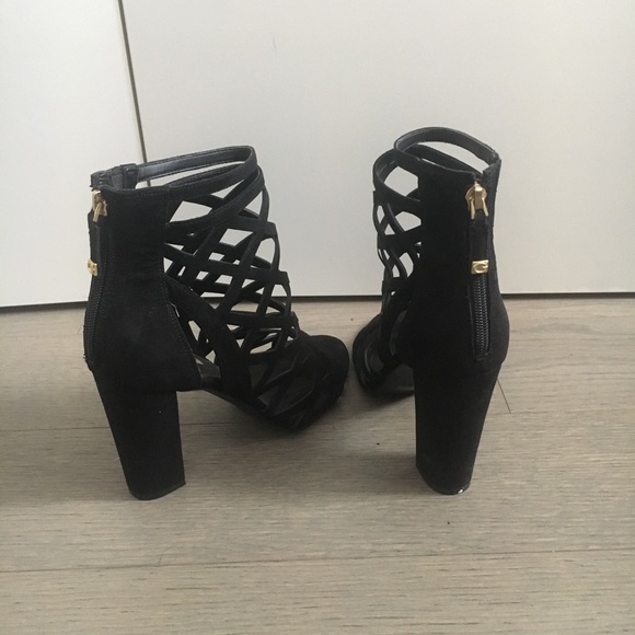 Guess Black Lace Up Heeled Ankle Boots Chunky Block Heel Size 10 Going Out - Picture 2 of 4